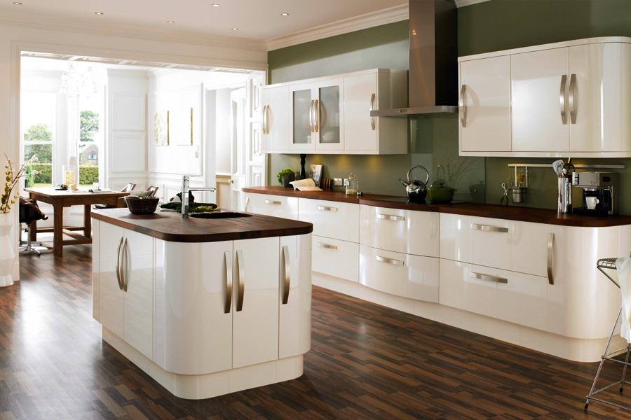 کابینت سفید و قهوه ای