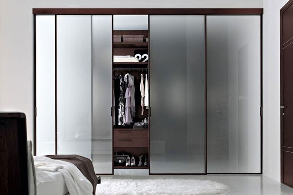 جدیدترین مدل کمد دیواری ریلی: درب شیشه ای