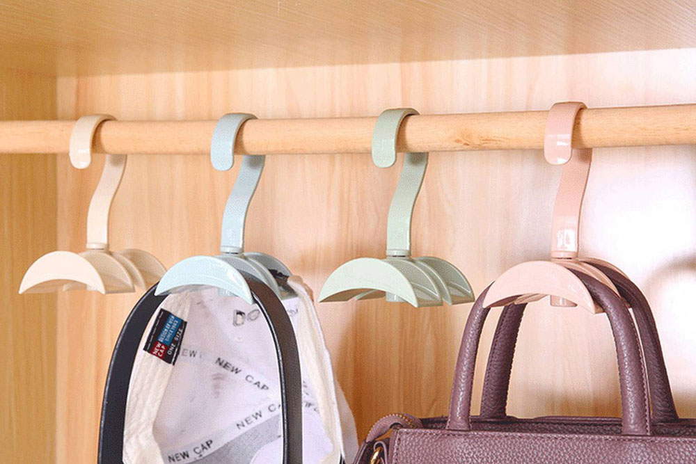 آویز کیف در کمد خلاقانه