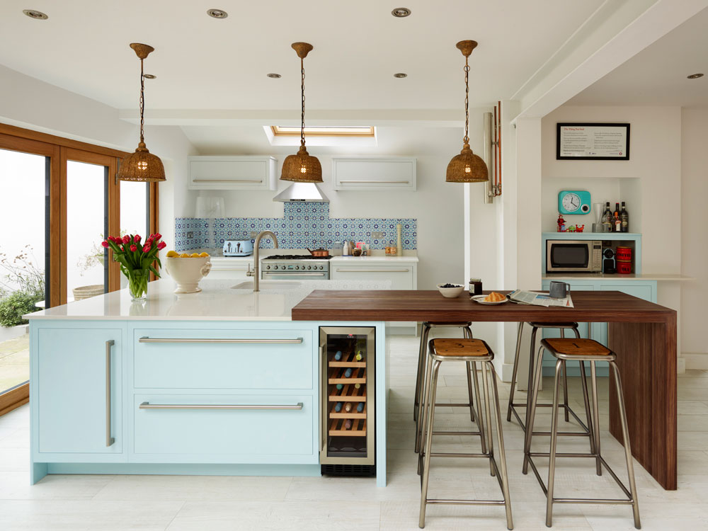 چیدمان آشپزخانه کوچک به شکل G