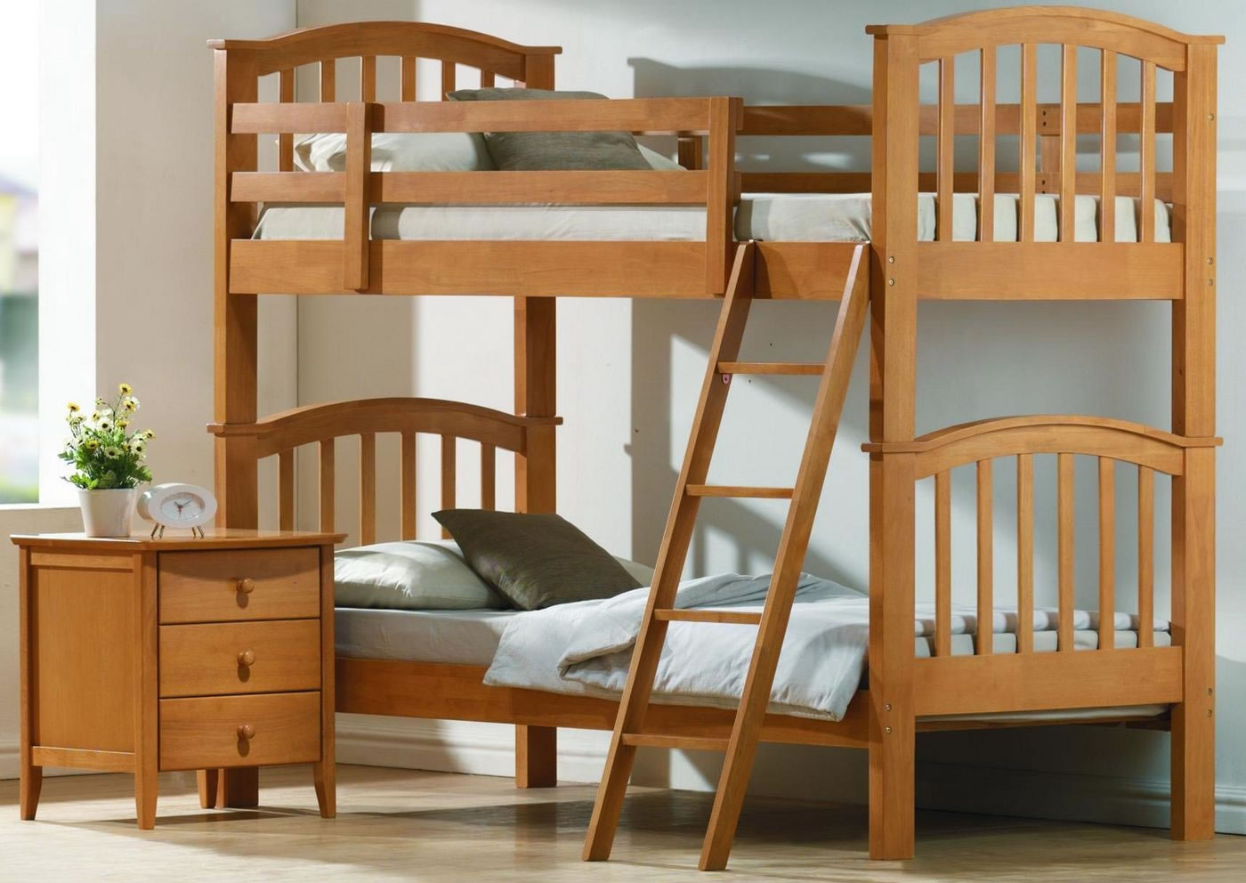 تخت خواب دو طبقه چوبی