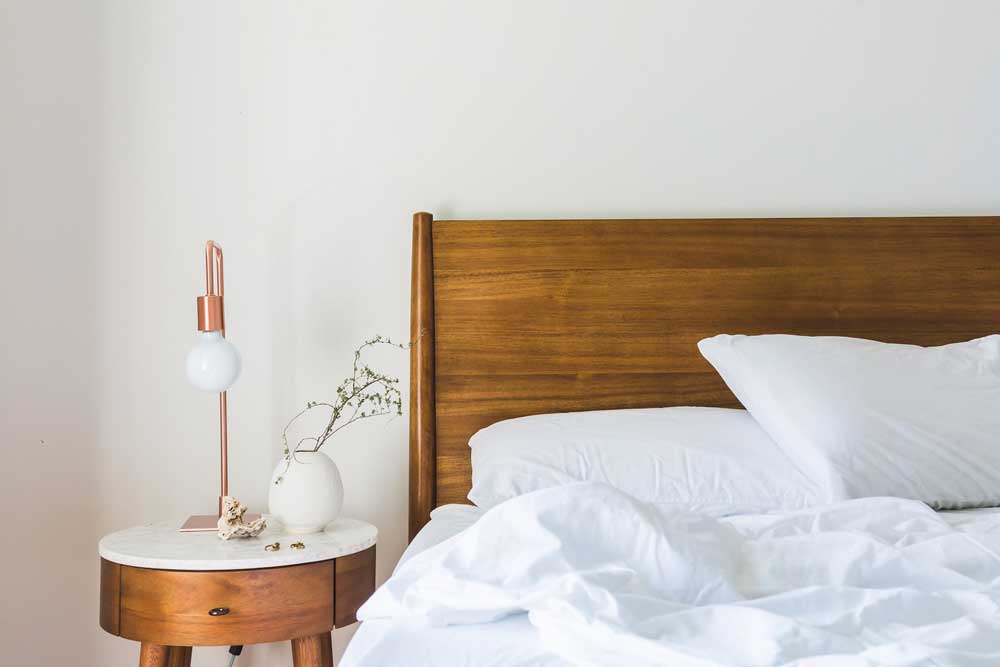 سرویس خواب ساده و شیک: ایجاد فضایی آرام و دلنشین در اتاق خواب