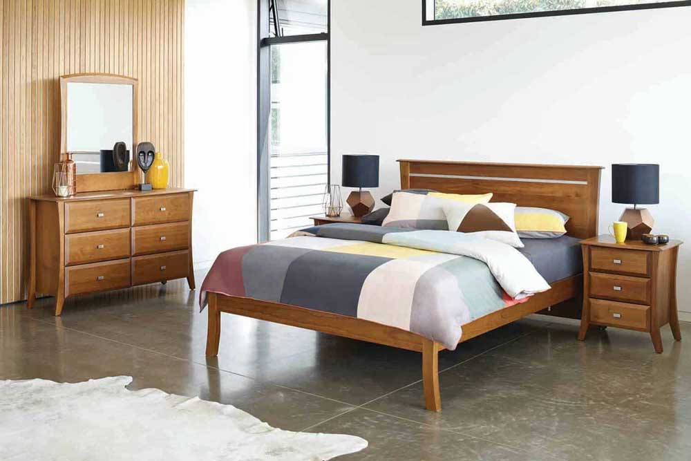 میز آرایشی در چیدمان سرویس خواب