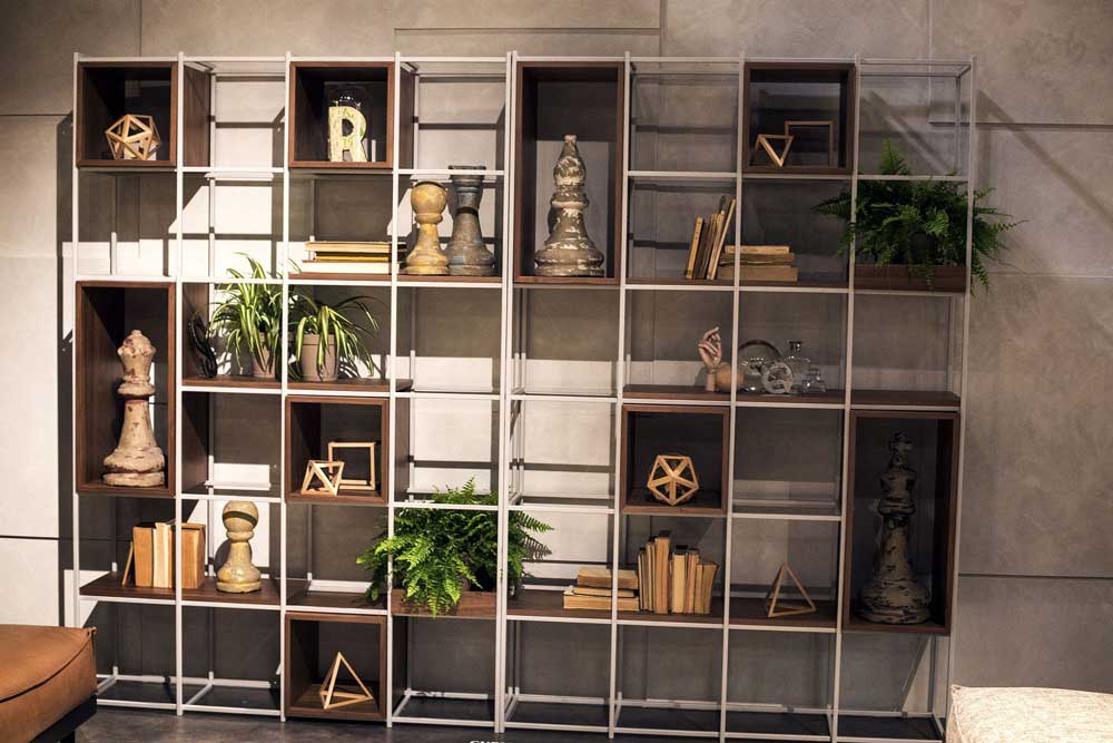کتابخانه چوبی مدرن : ترکیب چوب و فلز